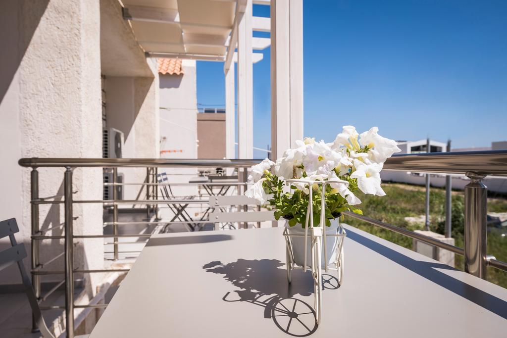 Athina Apartments Near The Sea Platania Platanés Exterior foto